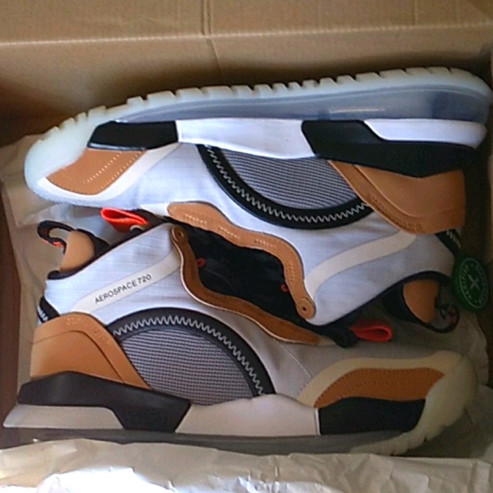 Jordan Aerospace 720 ROTY SZ 8